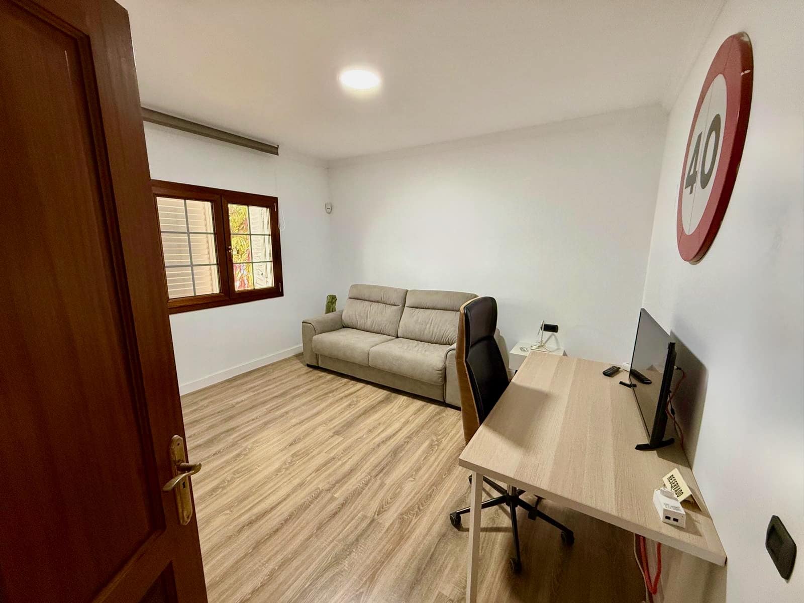 4 makuuhuone Huvila myytävänä paikassa Nazaret mukana uima-altaan 
autotalli - 625 000 € (Ref: 9783901)