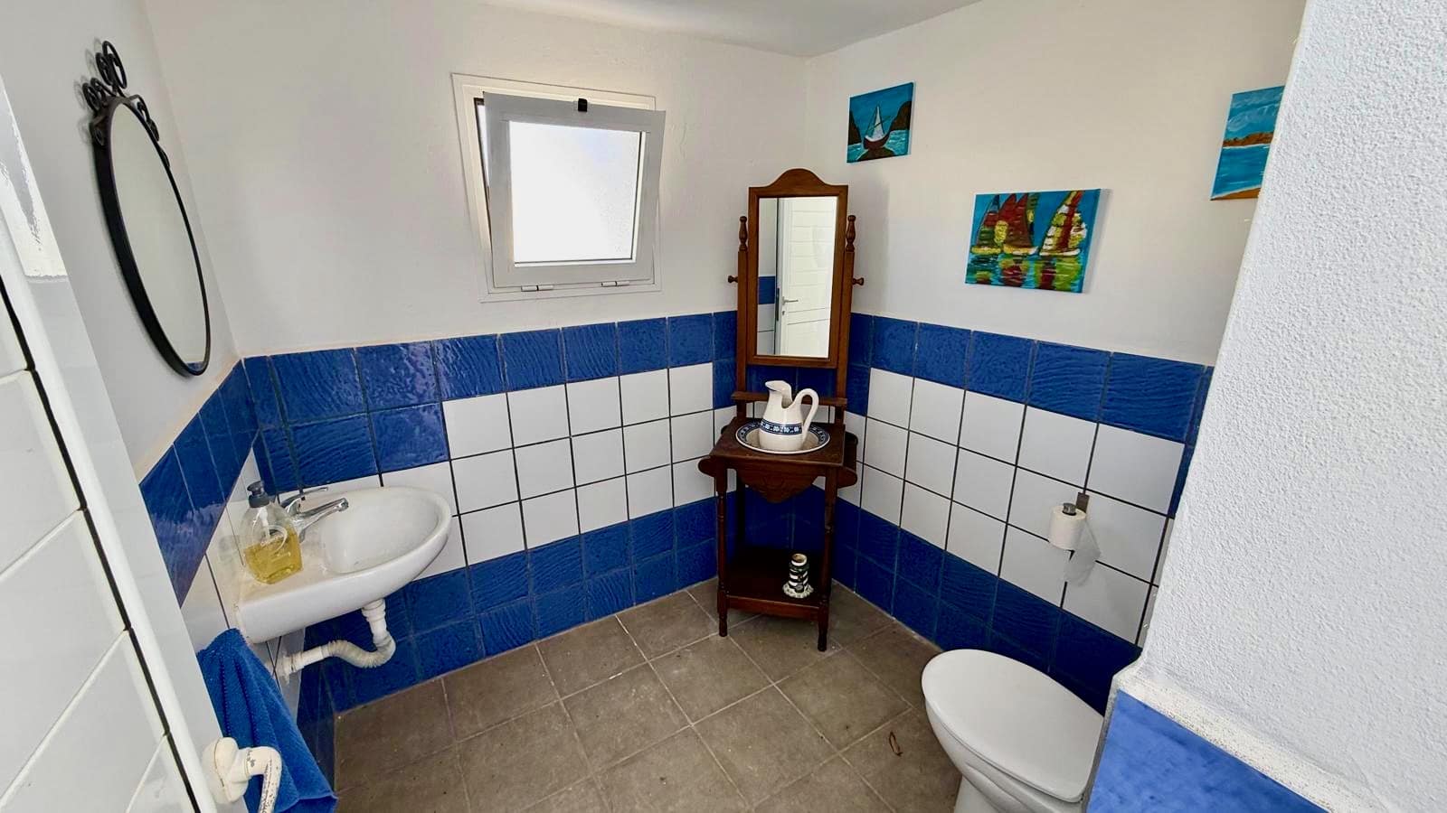 4 makuuhuone Huvila myytävänä paikassa Nazaret mukana uima-altaan 
autotalli - 625 000 € (Ref: 9783901)