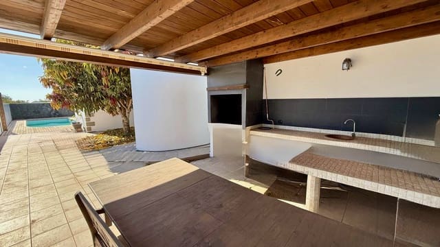 4 makuuhuone Huvila myytävänä paikassa Nazaret, Teguise mukana uima-altaan 
autotalli - 625 000 € (Ref: 9783901)