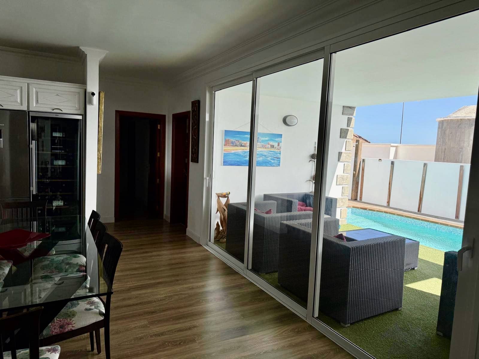 4 makuuhuone Huvila myytävänä paikassa Nazaret mukana uima-altaan 
autotalli - 625 000 € (Ref: 9783901)