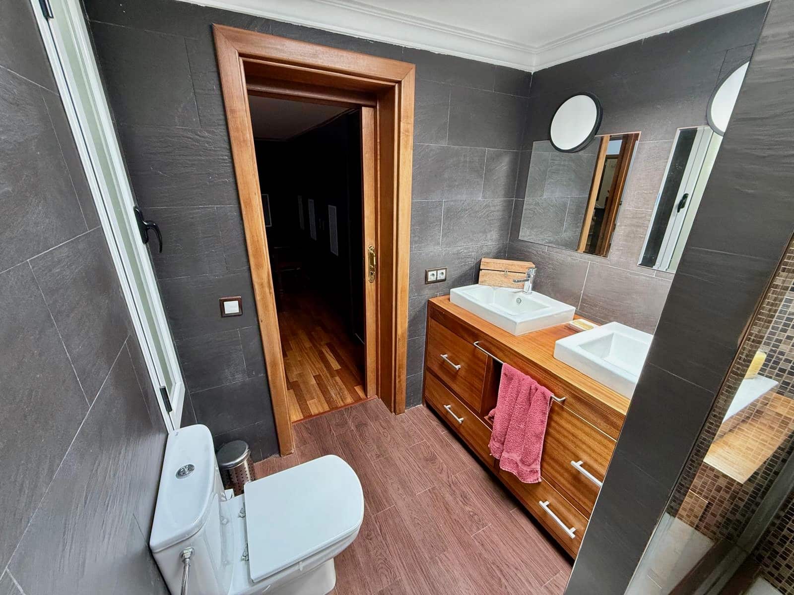 4 makuuhuone Huvila myytävänä paikassa Nazaret mukana uima-altaan 
autotalli - 625 000 € (Ref: 9783901)