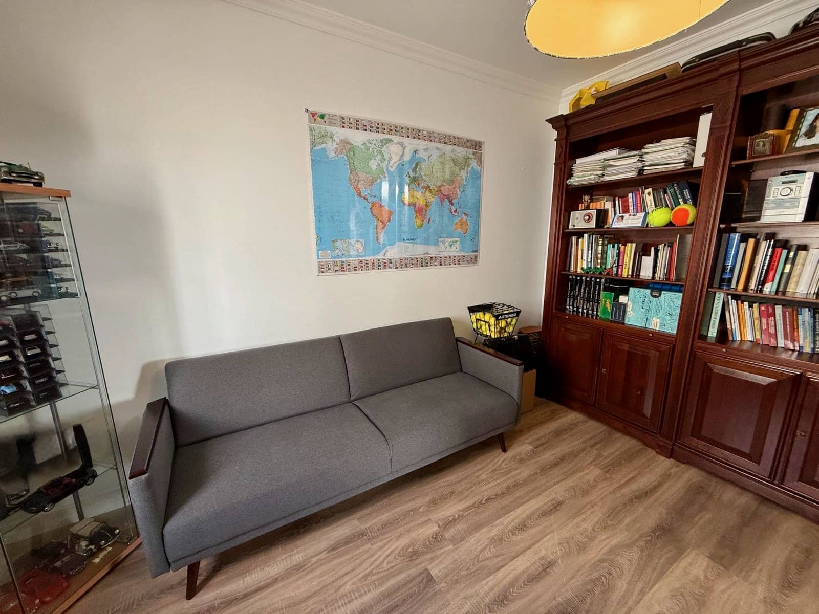 4 makuuhuone Huvila myytävänä paikassa Nazaret mukana uima-altaan 
autotalli - 625 000 € (Ref: 9783901)