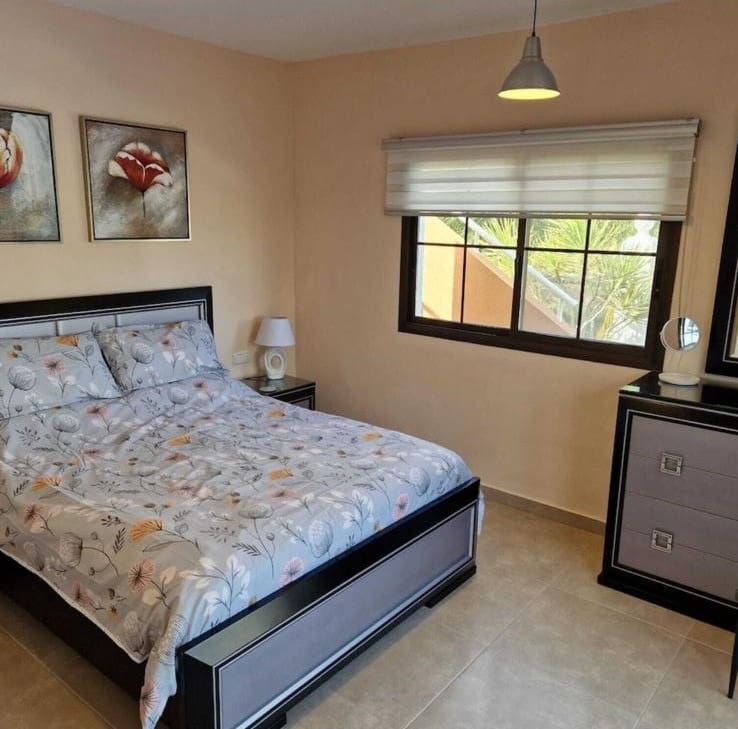 3 soverom Villa til salgs i Caleta de Fuste med svømmebasseng garasje - € 535 000 (Ref: 9793517)