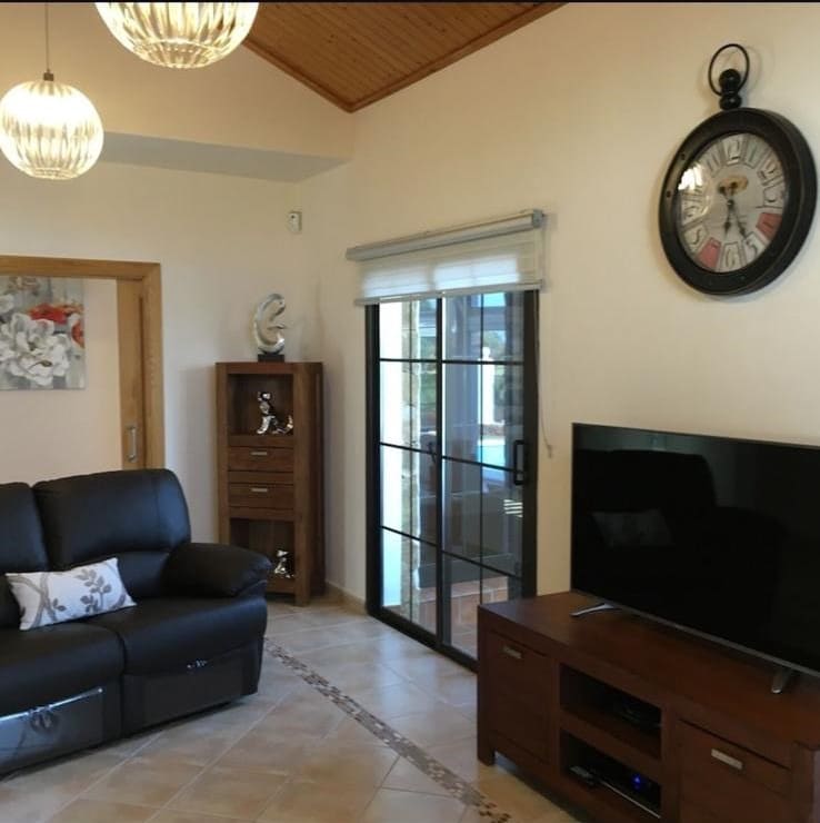 3 soverom Villa til salgs i Caleta de Fuste med svømmebasseng garasje - € 535 000 (Ref: 9793517)