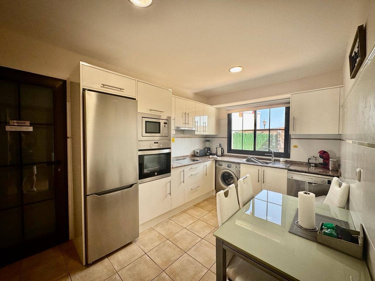 3 soverom Villa til salgs i Caleta de Fuste med svømmebasseng garasje - € 535 000 (Ref: 9793517)