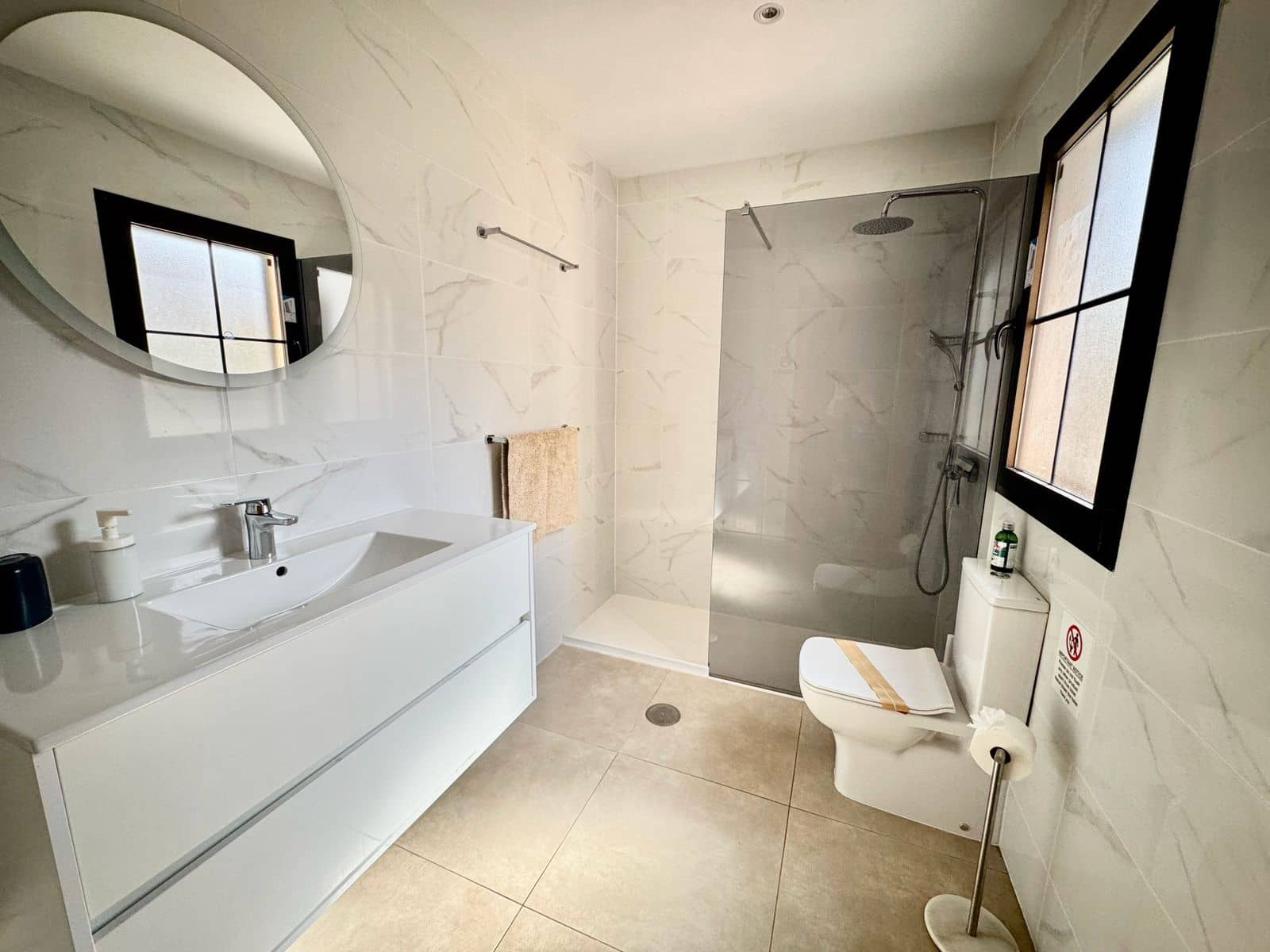 3 soverom Villa til salgs i Caleta de Fuste med svømmebasseng garasje - € 535 000 (Ref: 9793517)