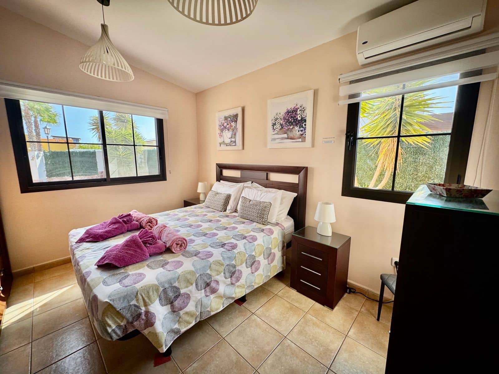 3 soverom Villa til salgs i Caleta de Fuste med svømmebasseng garasje - € 535 000 (Ref: 9793517)