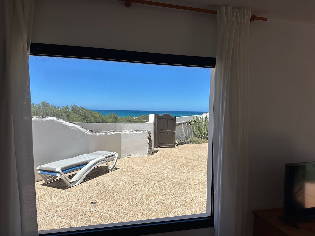 2 bedroom Bungalow for sale in Famara - € 1,095,000 (Ref: 9824033)