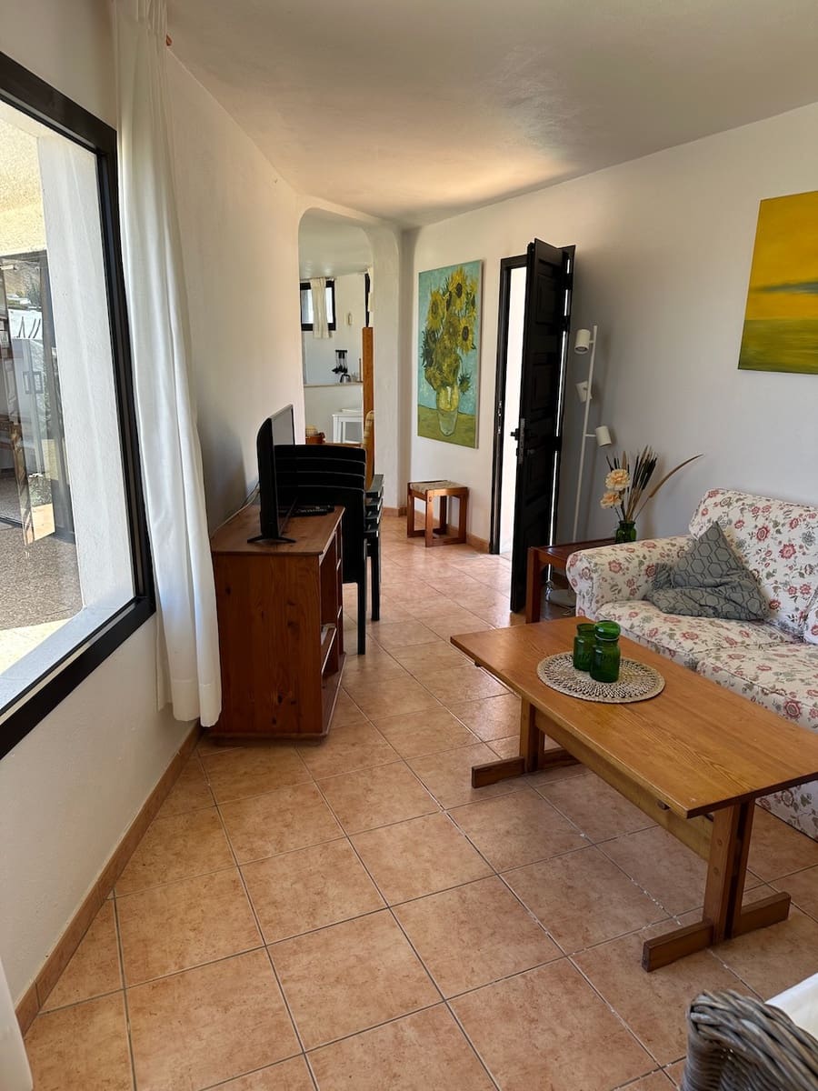 2 bedroom Bungalow for sale in Famara - € 1,095,000 (Ref: 9824033)