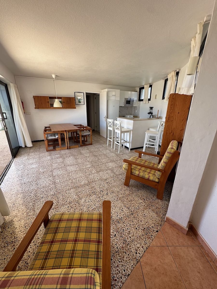 2 bedroom Bungalow for sale in Famara - € 1,095,000 (Ref: 9824033)