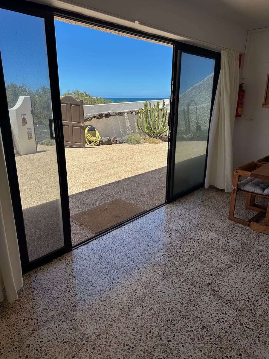 2 bedroom Bungalow for sale in Famara - € 1,095,000 (Ref: 9824033)