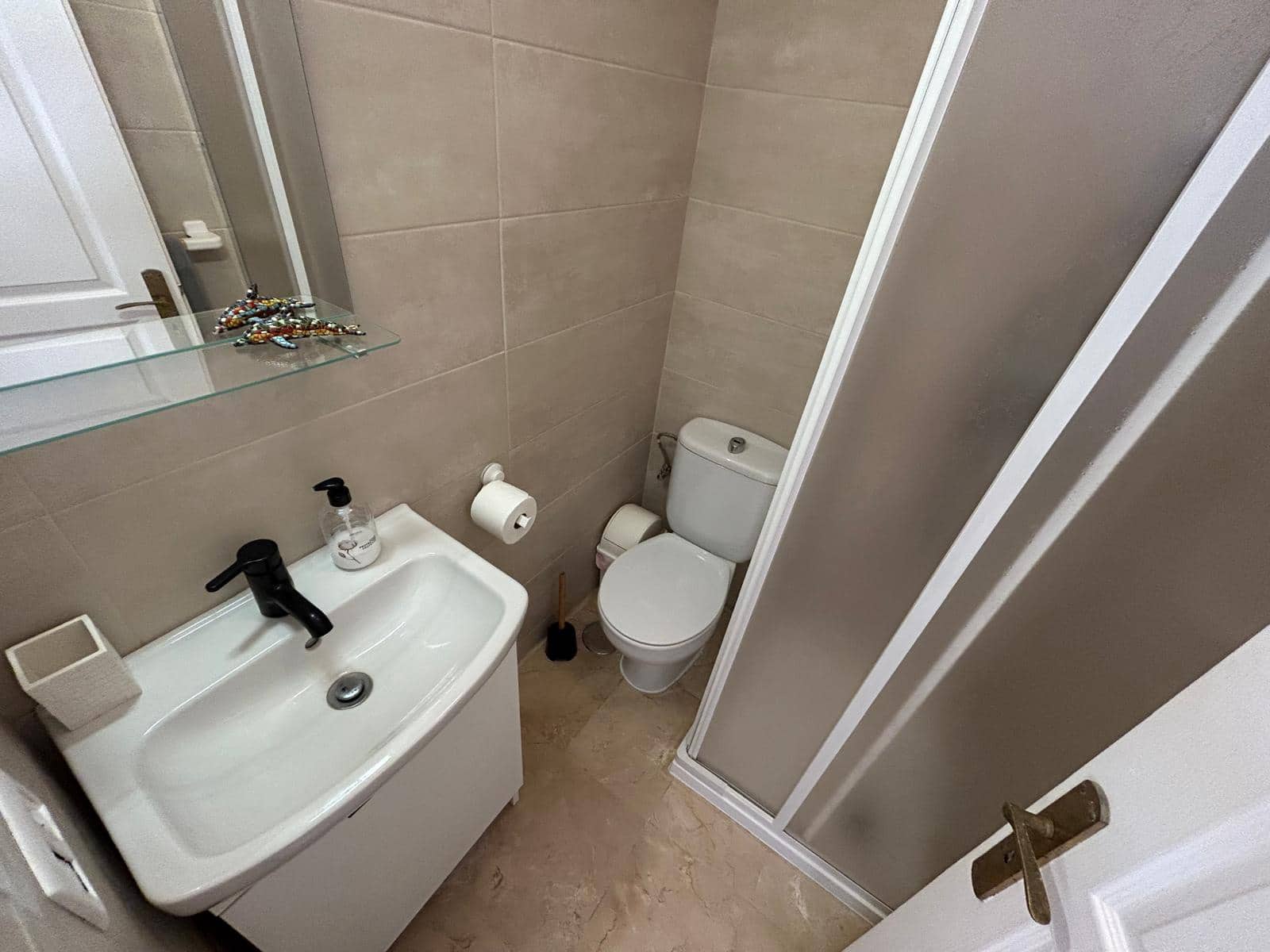 2 bedroom Apartment for sale in Caleta de Fuste - € 215,000 (Ref: 9826865)