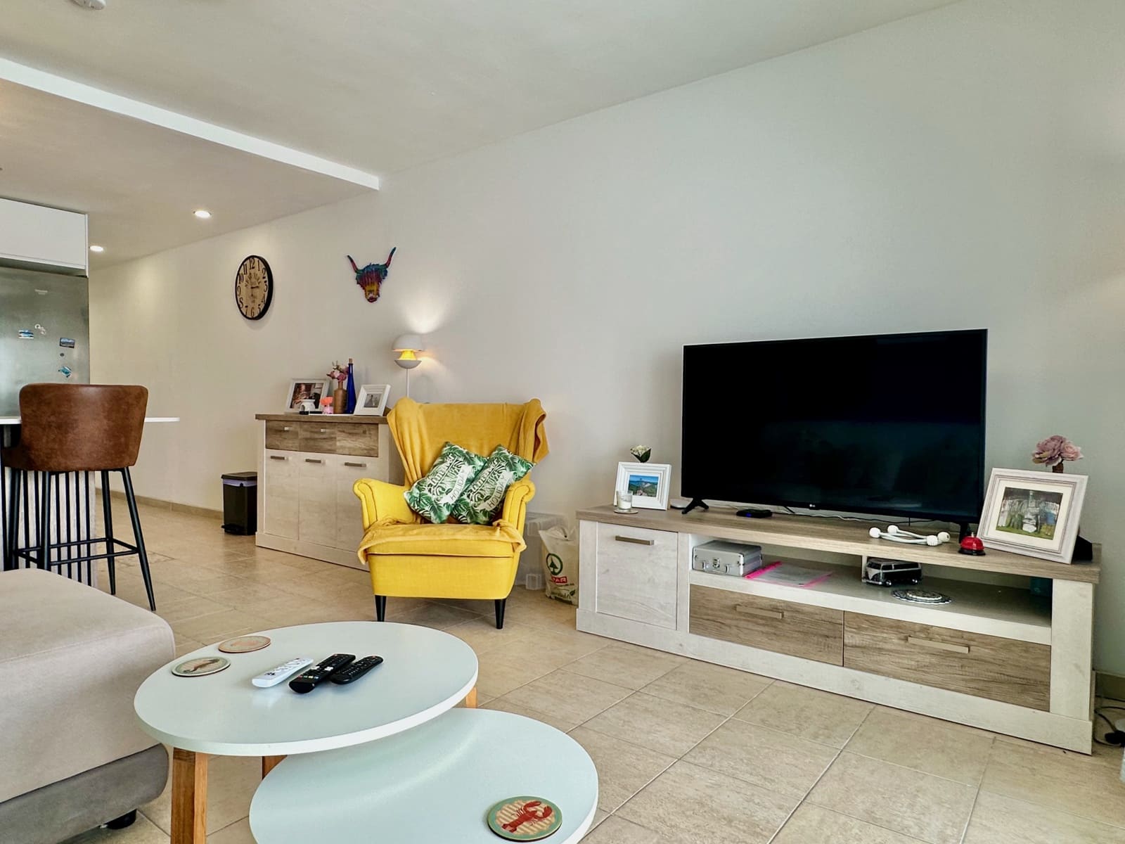 2 bedroom Apartment for sale in Costa Teguise with pool - € 380,000 (Ref: 9850289)