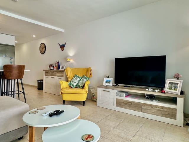 2 soverom Leilighet til salgs i Costa Teguise, Teguise med svømmebasseng - € 380 000 (Ref: 9850289)
