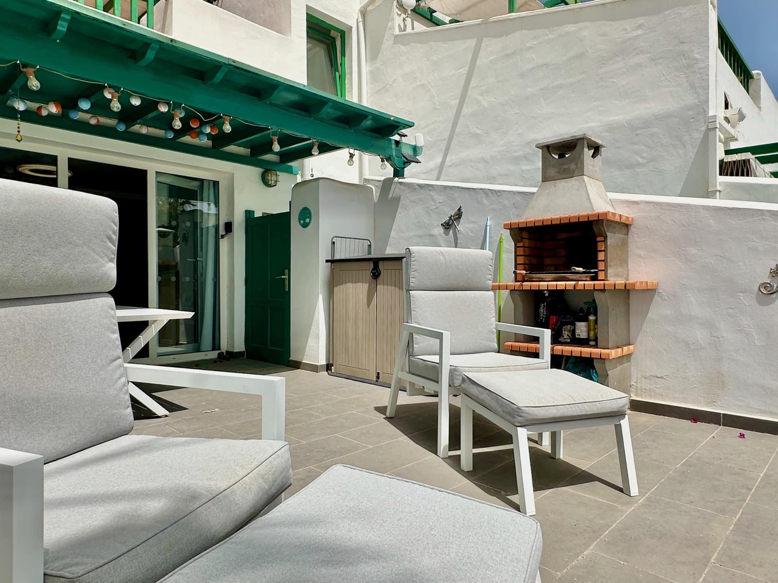 2 bedroom Apartment for sale in Costa Teguise with pool - € 380,000 (Ref: 9850289)