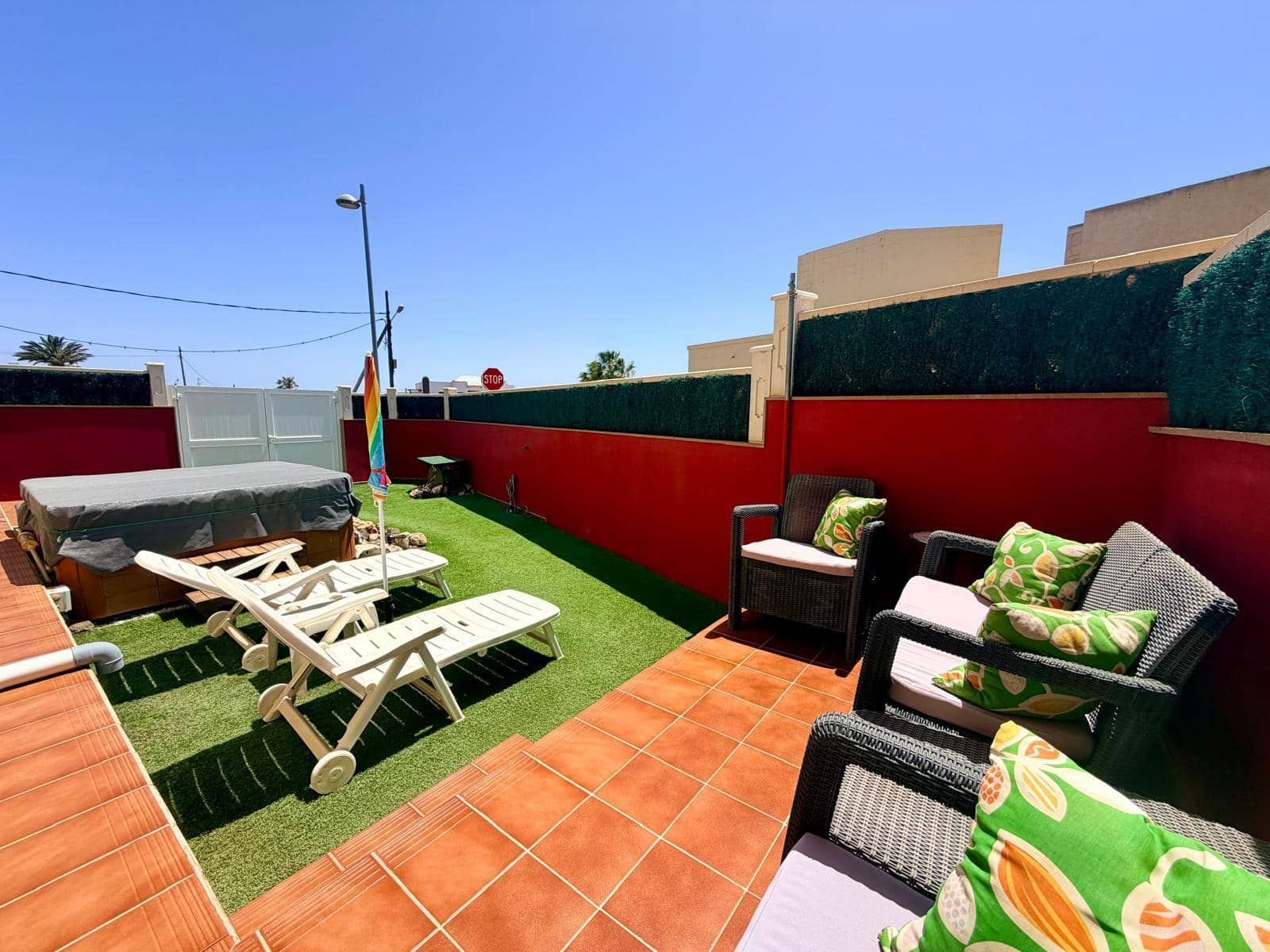 3 bedroom Townhouse for sale in Antigua - € 275,000 (Ref: 9867636)