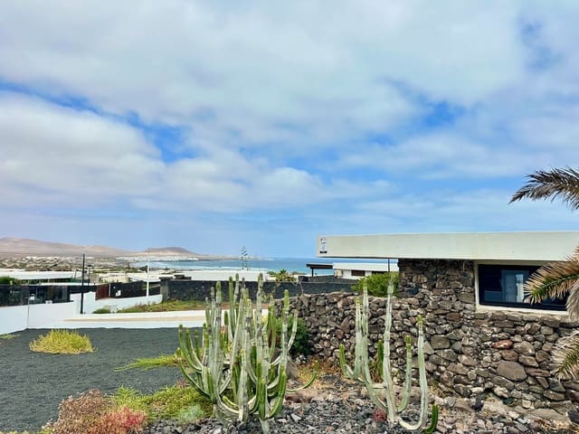3 quarto Bungalow para venda em Caleta de Famara, Teguise - 850 000 € (Ref: 9872564)
