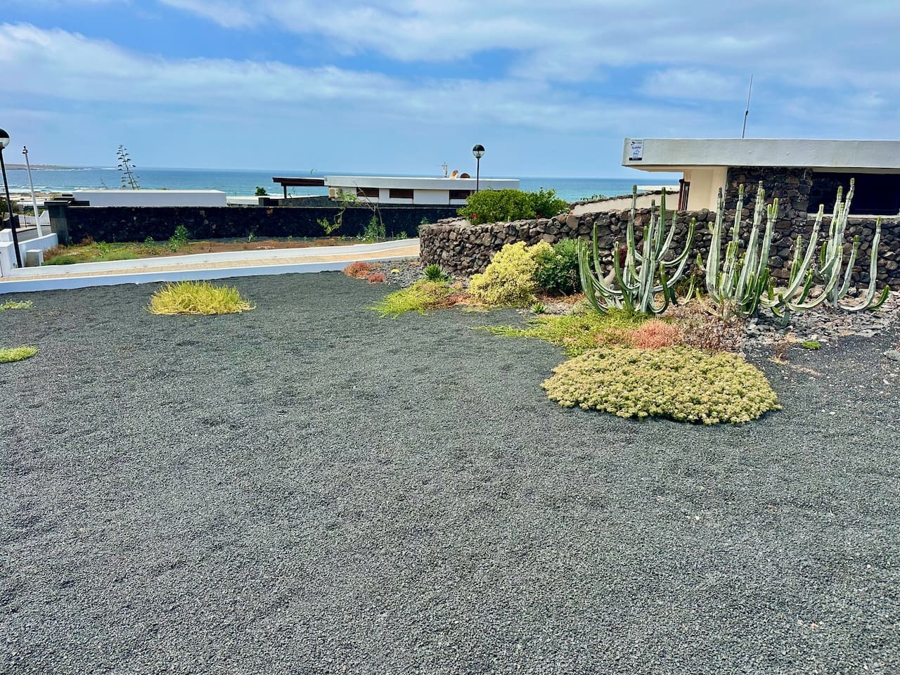 3 quarto Bungalow para venda em Caleta de Famara - 850 000 € (Ref: 9872564)