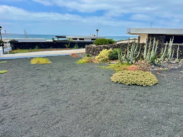 3 quarto Bungalow para venda em Caleta de Famara, Teguise - 850 000 € (Ref: 9872564)