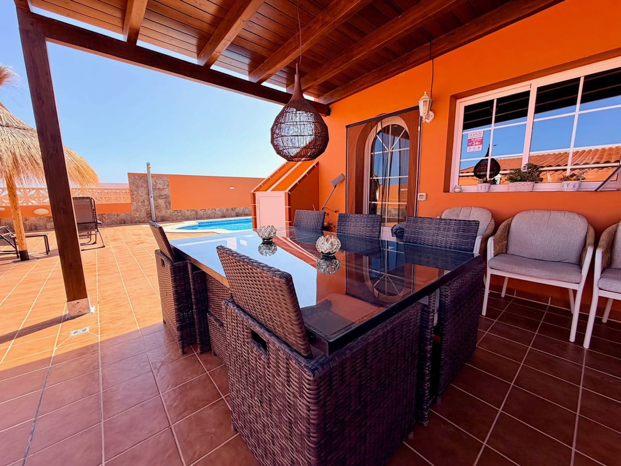 4 bedroom Villa for sale in Caleta de Fuste with pool garage - € 499,000 (Ref: 9897180)