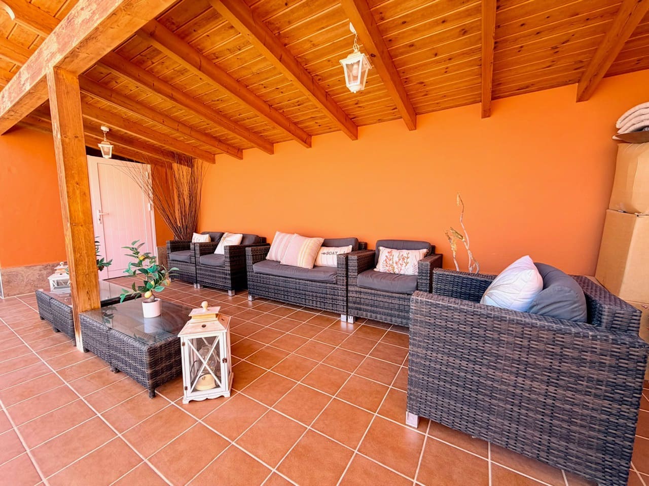 4 bedroom Villa for sale in Caleta de Fuste with pool garage - € 499,000 (Ref: 9897180)