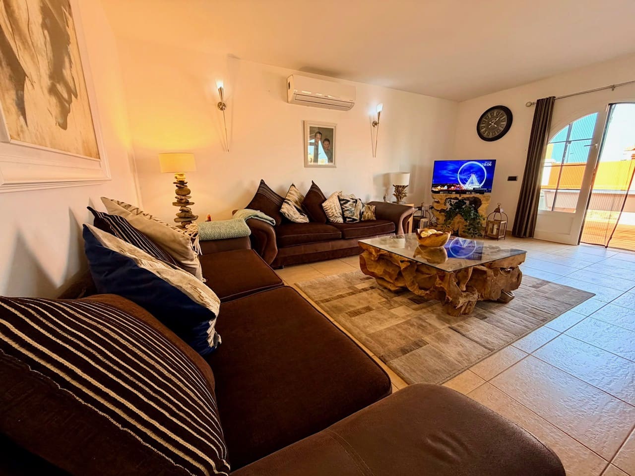 4 bedroom Villa for sale in Caleta de Fuste with pool garage - € 499,000 (Ref: 9897180)