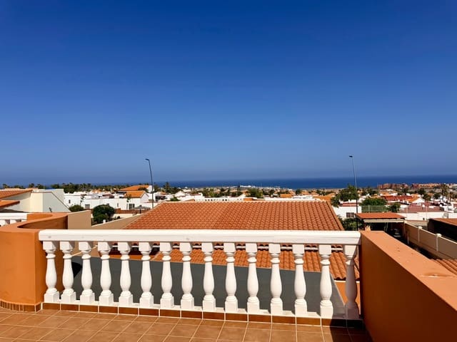 4 bedroom Villa for sale in Caleta de Fuste, Antigua with pool garage - € 499,000 (Ref: 9897180)