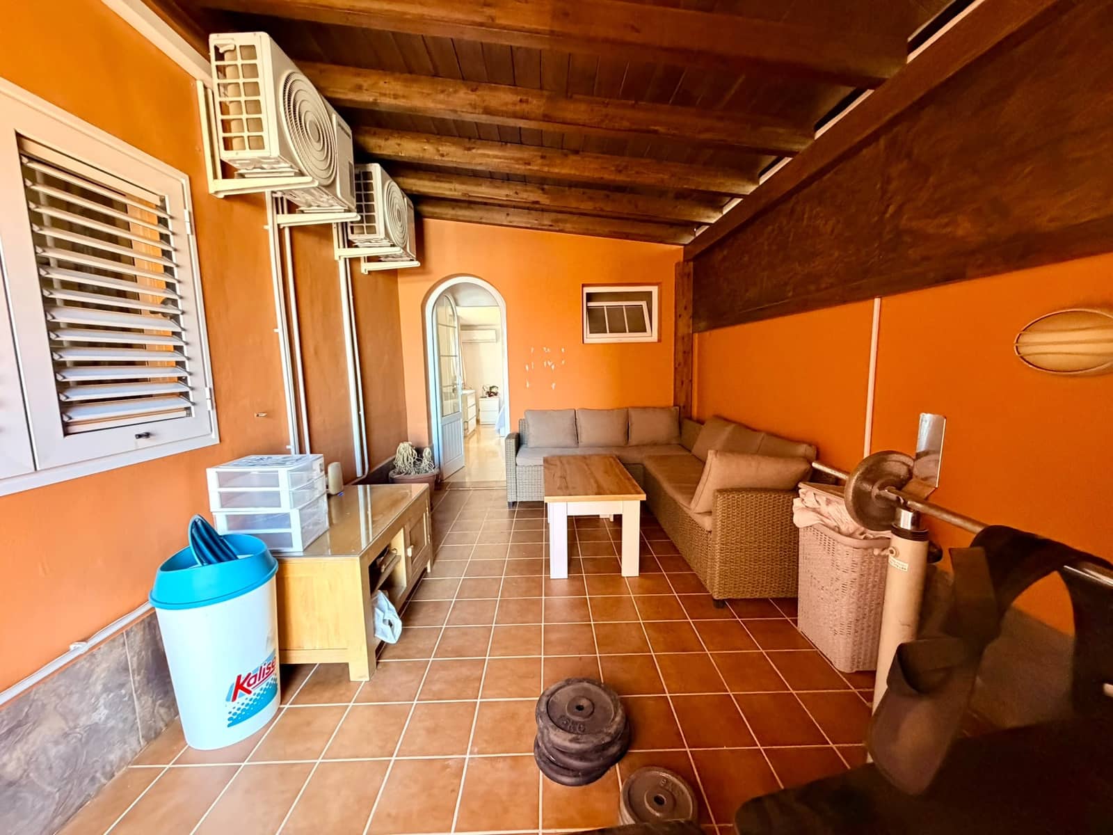 4 bedroom Villa for sale in Caleta de Fuste with pool garage - € 499,000 (Ref: 9897180)