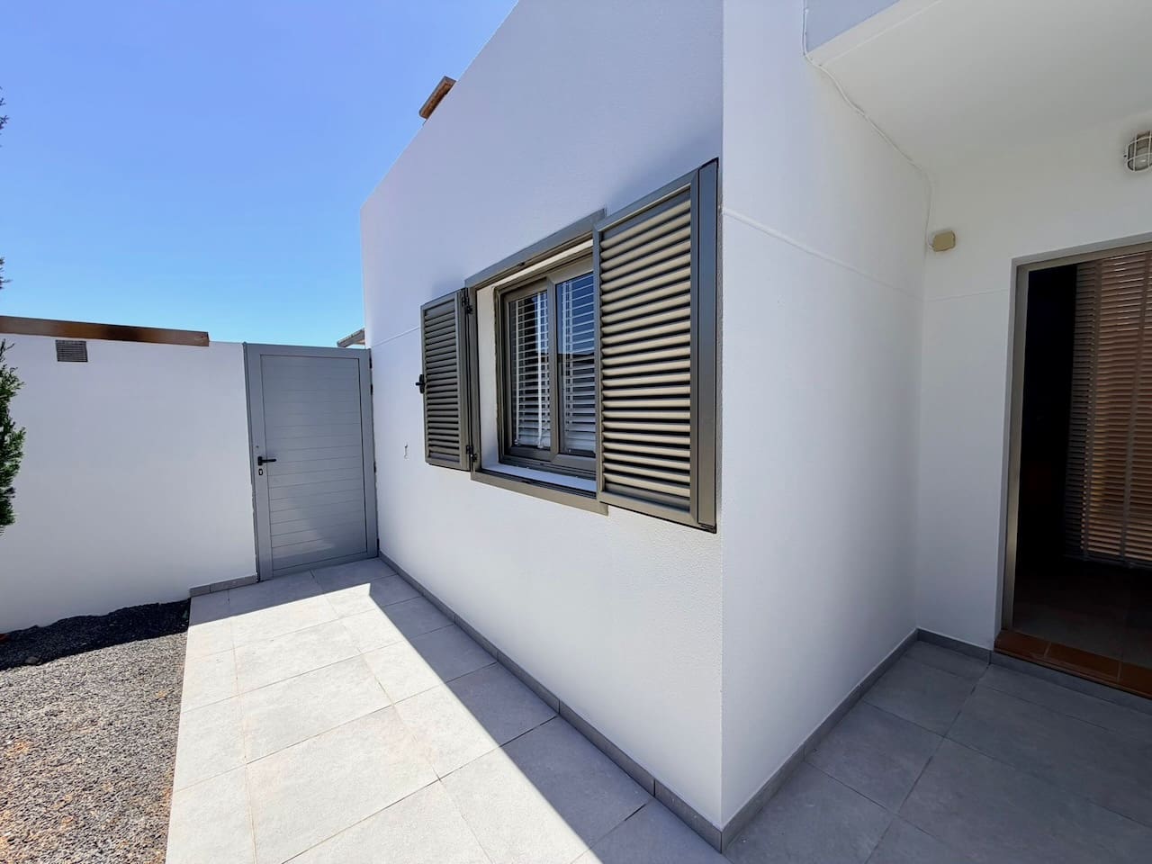 3 quarto Moradia para venda em Caleta de Fuste com piscina - 430 000 € (Ref: 9917509)