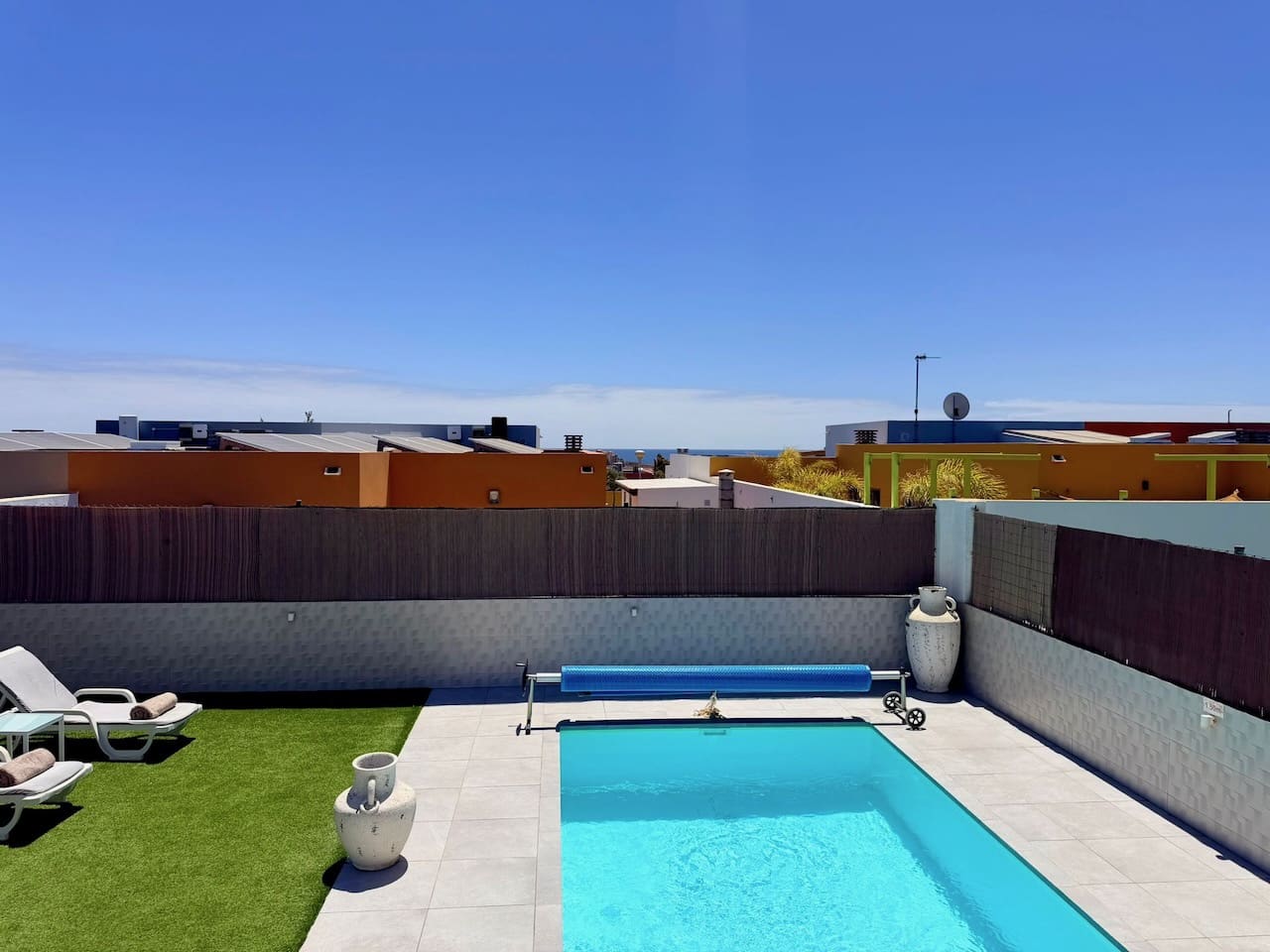 3 quarto Moradia para venda em Caleta de Fuste com piscina - 430 000 € (Ref: 9917509)