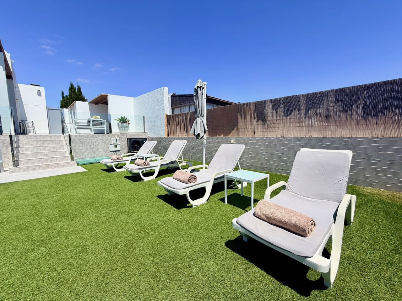 3 quarto Moradia para venda em Caleta de Fuste com piscina - 430 000 € (Ref: 9917509)