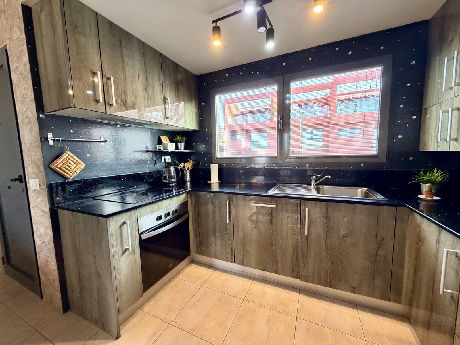 3 sypialnia Dom na sprzedaż w Caleta de Fuste z basenem garażem - 315 000 € (Ref: 9944910)