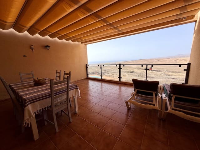 3 sypialnia Dom na sprzedaż w Caleta de Fuste, Antigua z basenem garażem - 315 000 € (Ref: 9944910)