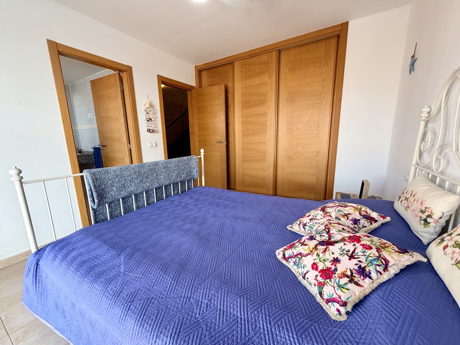 3 sypialnia Dom na sprzedaż w Caleta de Fuste z basenem garażem - 315 000 € (Ref: 9944910)