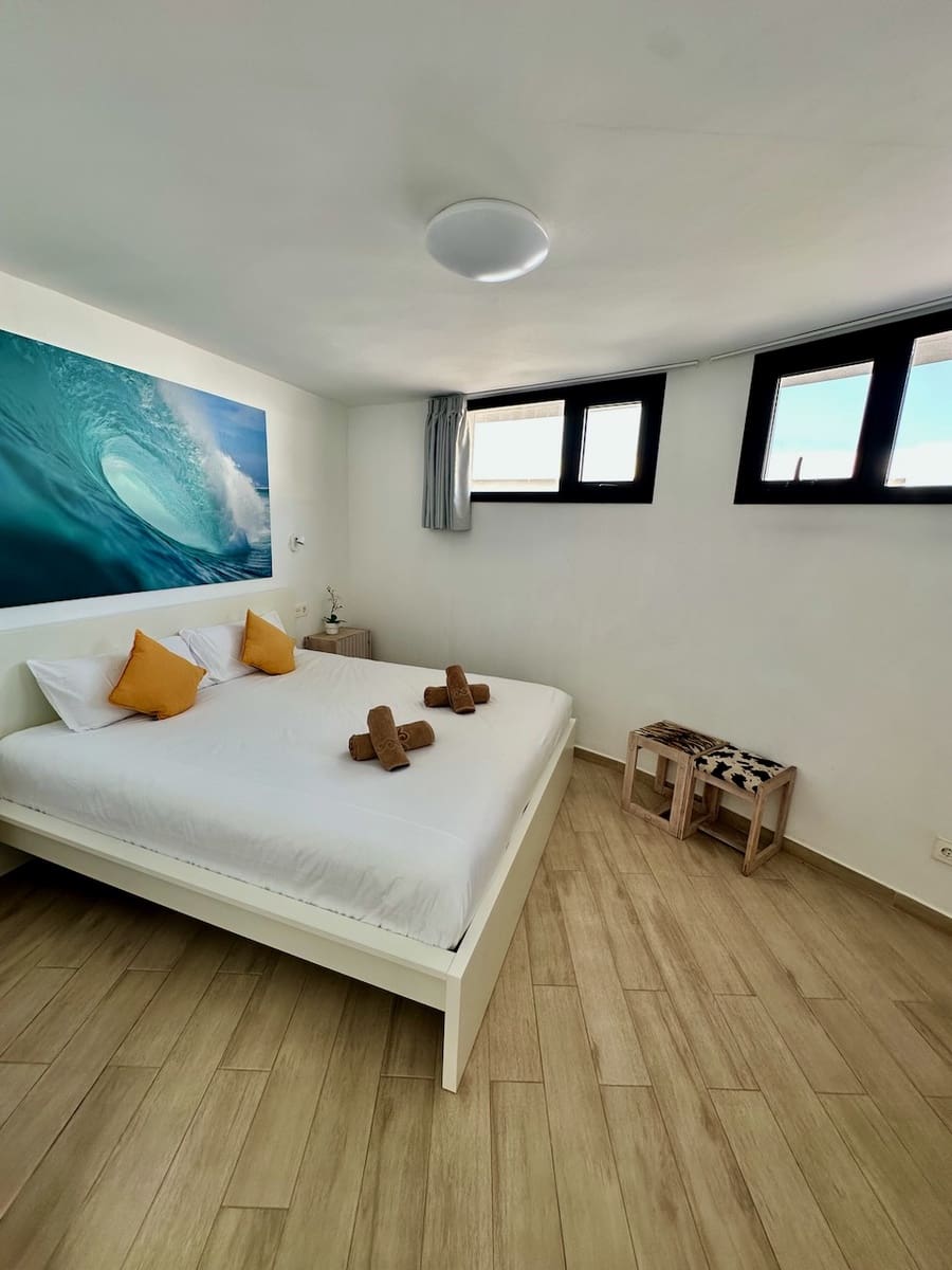 4 chambre Bungalow à vendre à Caleta de Famara - 1 050 000 € (Ref: 9946619)