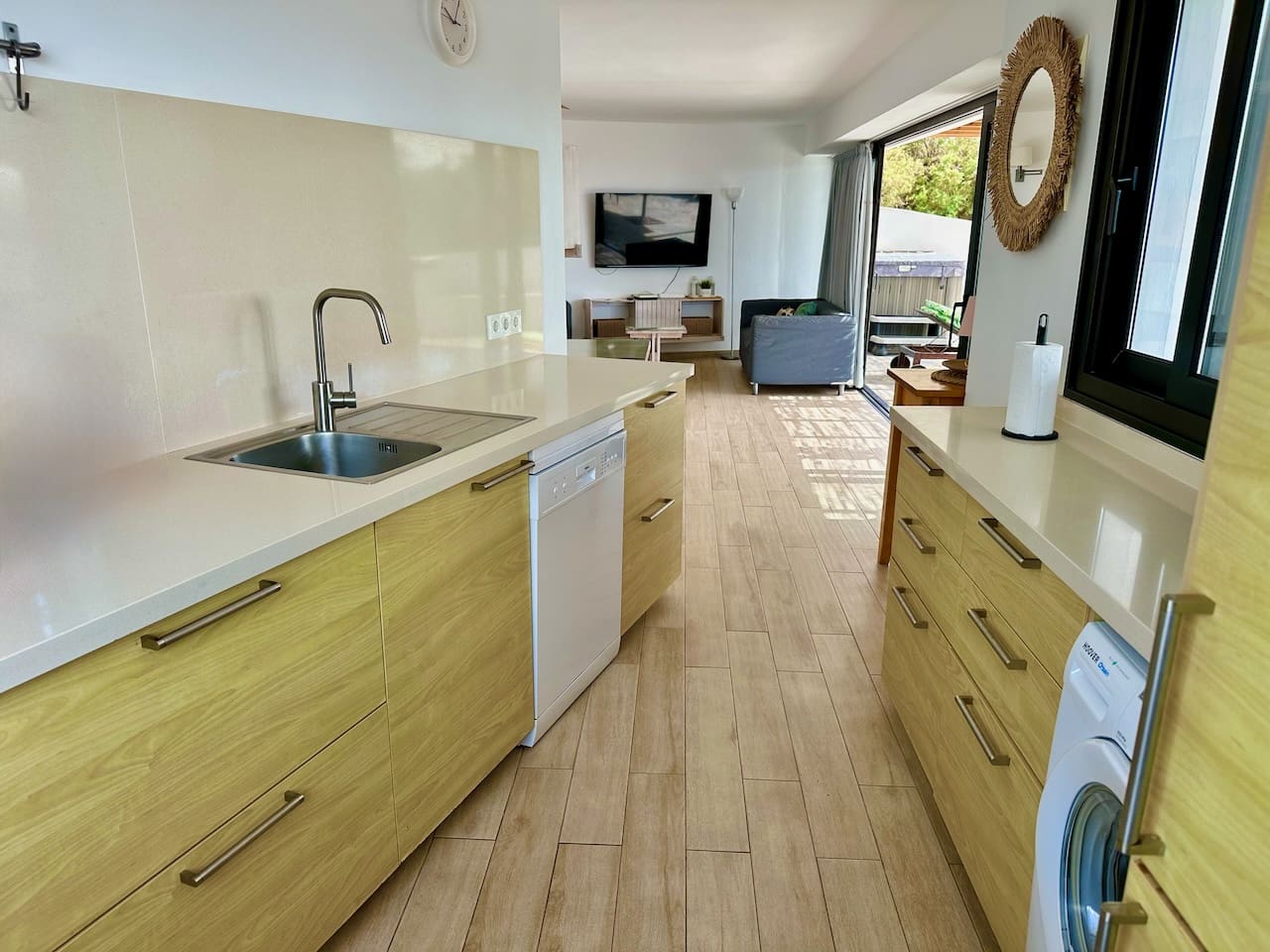4 chambre Bungalow à vendre à Caleta de Famara - 1 050 000 € (Ref: 9946619)