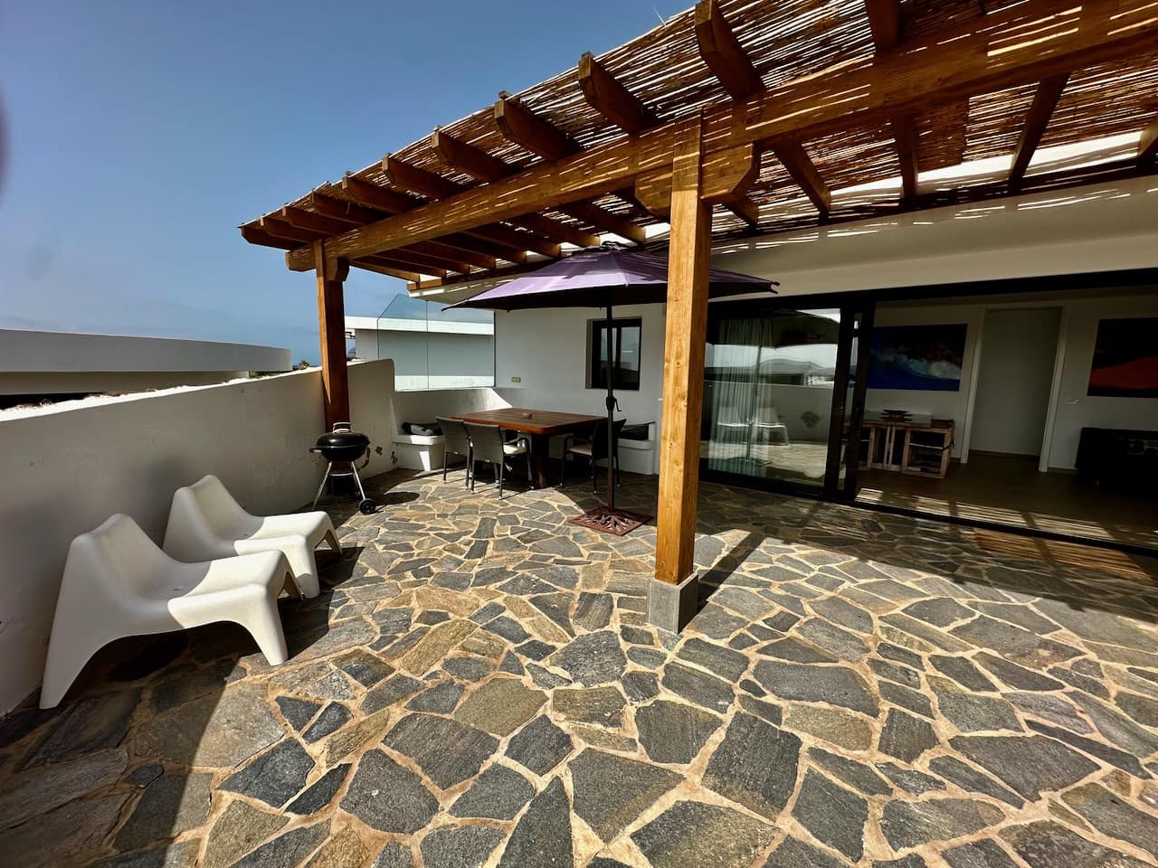 4 chambre Bungalow à vendre à Caleta de Famara - 1 050 000 € (Ref: 9946619)
