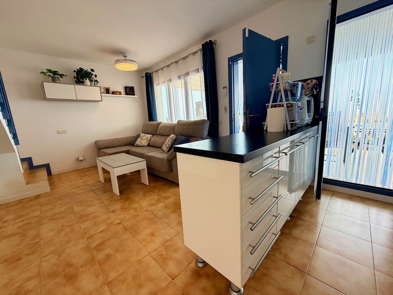 3 soverom Kjedet enebolig til salgs i Caleta de Fuste med svømmebasseng - € 269 000 (Ref: 9976408)