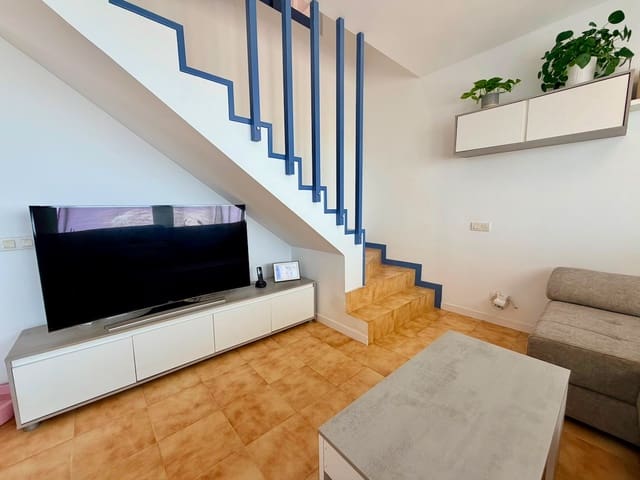 3 soverom Kjedet enebolig til salgs i Caleta de Fuste, Antigua med svømmebasseng - € 269 000 (Ref: 9976408)