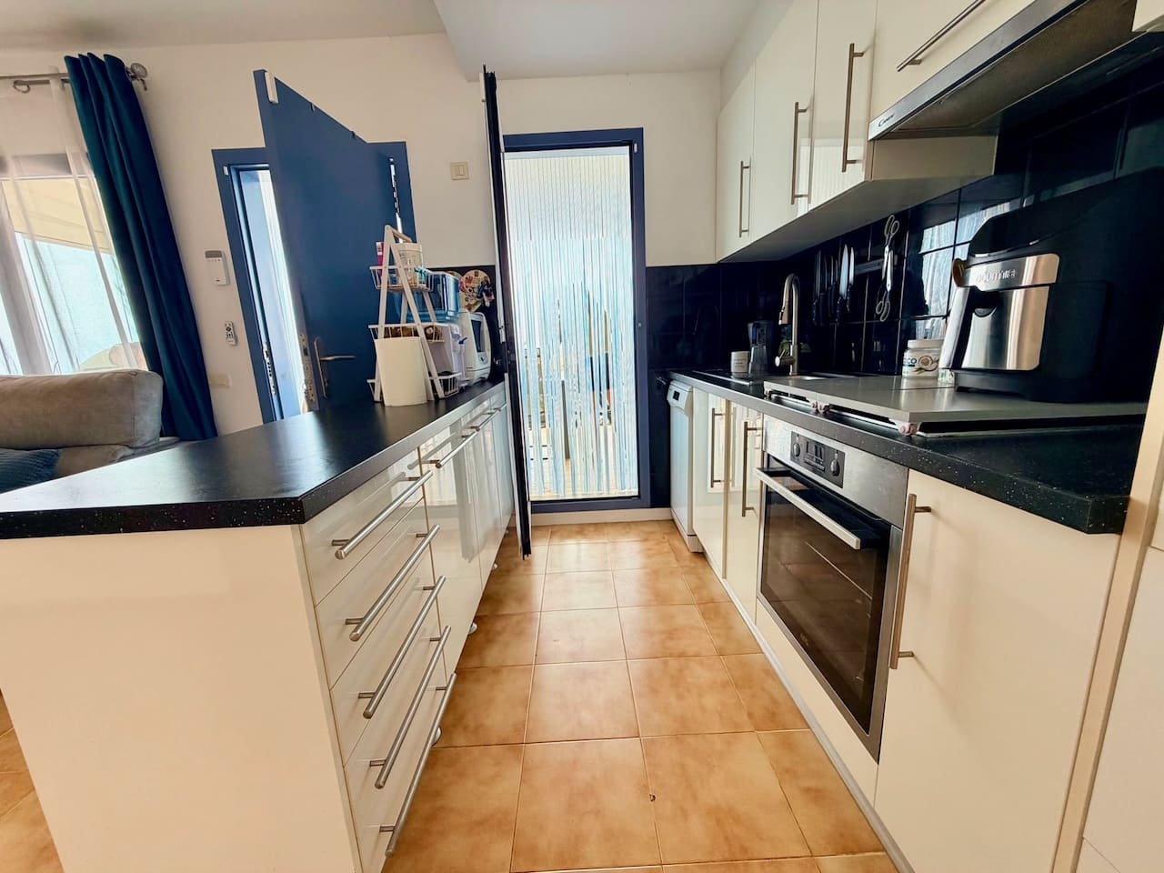 3 soverom Kjedet enebolig til salgs i Caleta de Fuste med svømmebasseng - € 269 000 (Ref: 9976408)