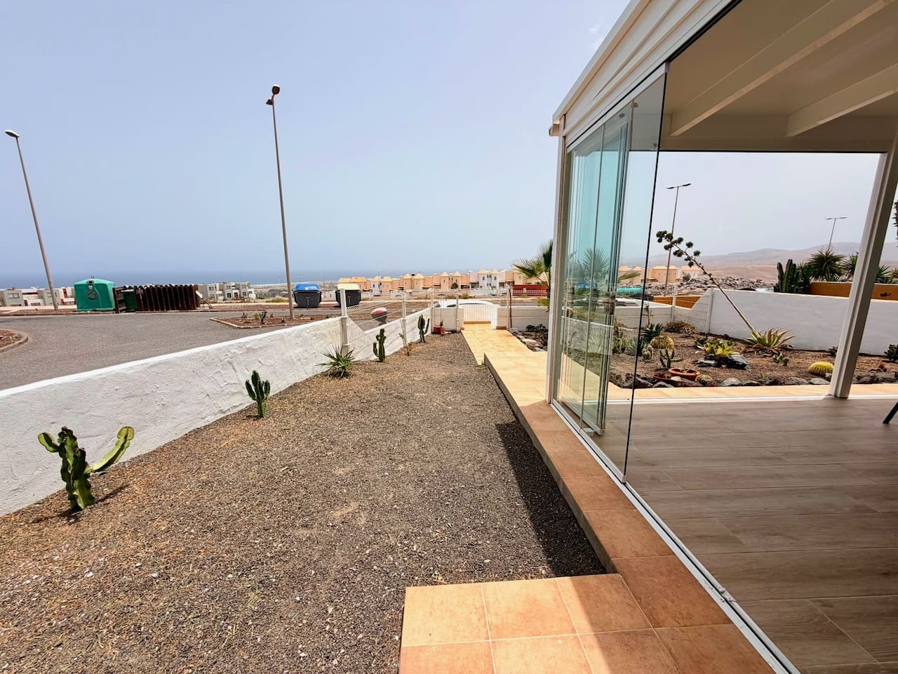 3 soverom Kjedet enebolig til salgs i Caleta de Fuste med svømmebasseng - € 269 000 (Ref: 9976408)