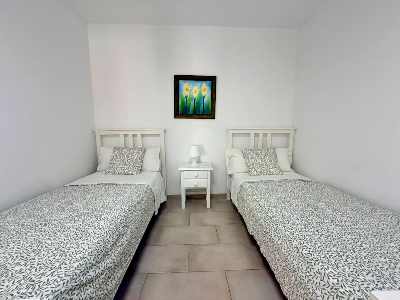 2 bedroom Apartment for sale in Caleta de Fuste with pool - € 189,000 (Ref: 9976511)