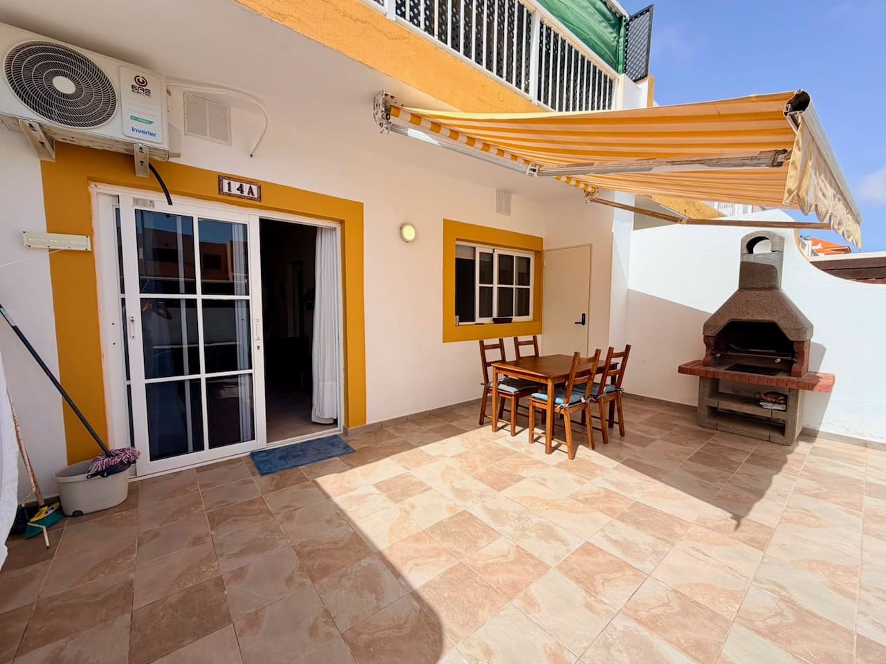 2 bedroom Apartment for sale in Caleta de Fuste with pool - € 189,000 (Ref: 9976511)