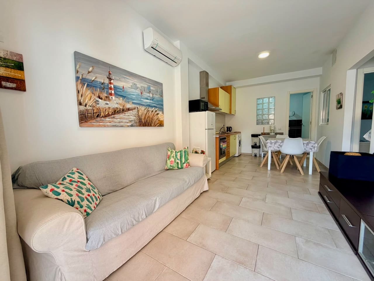 2 bedroom Apartment for sale in Caleta de Fuste with pool - € 189,000 (Ref: 9976511)