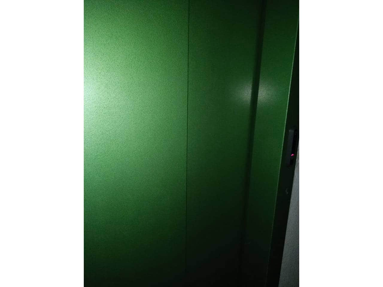 3 makuuhuone Asunto myytävänä paikassa Baza mukana 
autotalli - 65 000 € (Ref: 9552848)