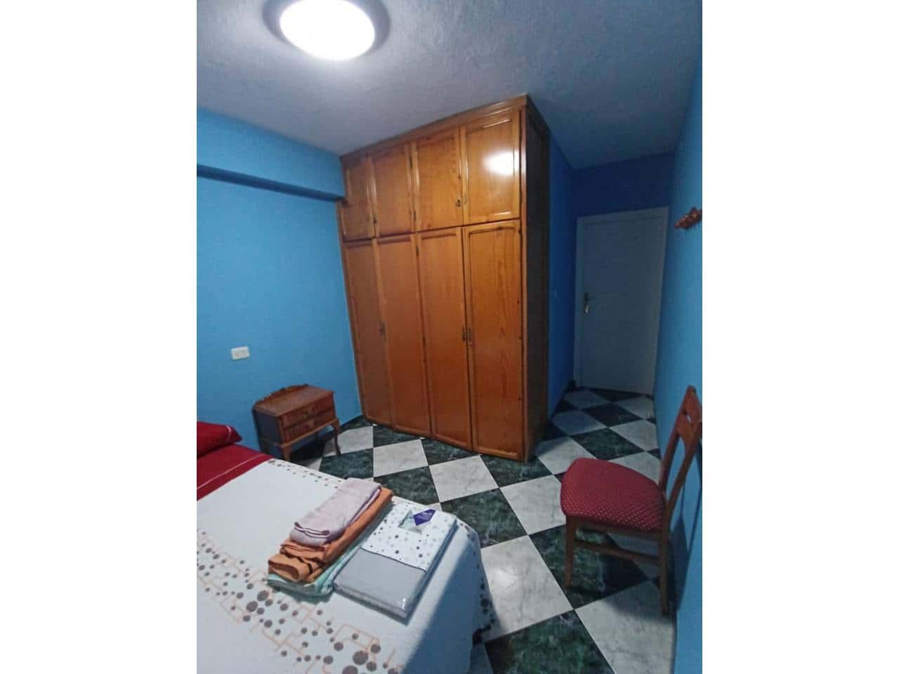 3 makuuhuone Asunto myytävänä paikassa Baza mukana 
autotalli - 65 000 € (Ref: 9552848)