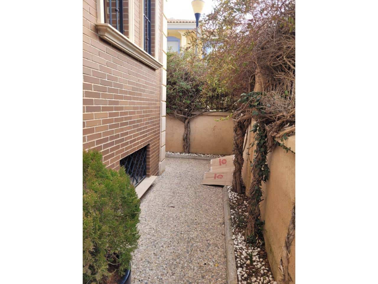 6 soveværelse Villa til salg i Baza med swimmingpool garage - € 400.000 (Ref: 9552849)