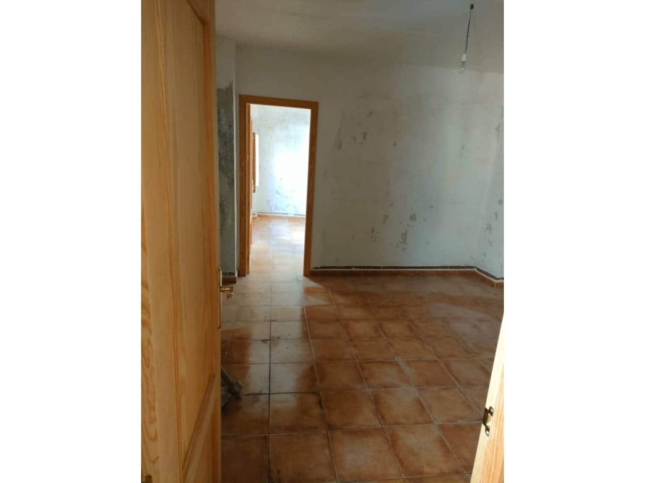 3 Zimmer Haus zu verkaufen in Baza - 35.000 € (Ref: 9552851)