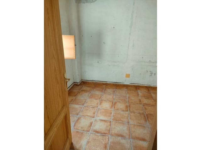 3 Zimmer Haus zu verkaufen in Baza - 35.000 € (Ref: 9552851)