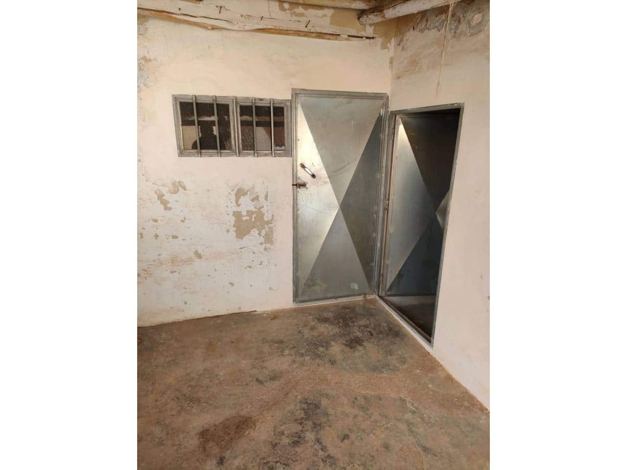 3 Zimmer Haus zu verkaufen in Baza - 35.000 € (Ref: 9552851)